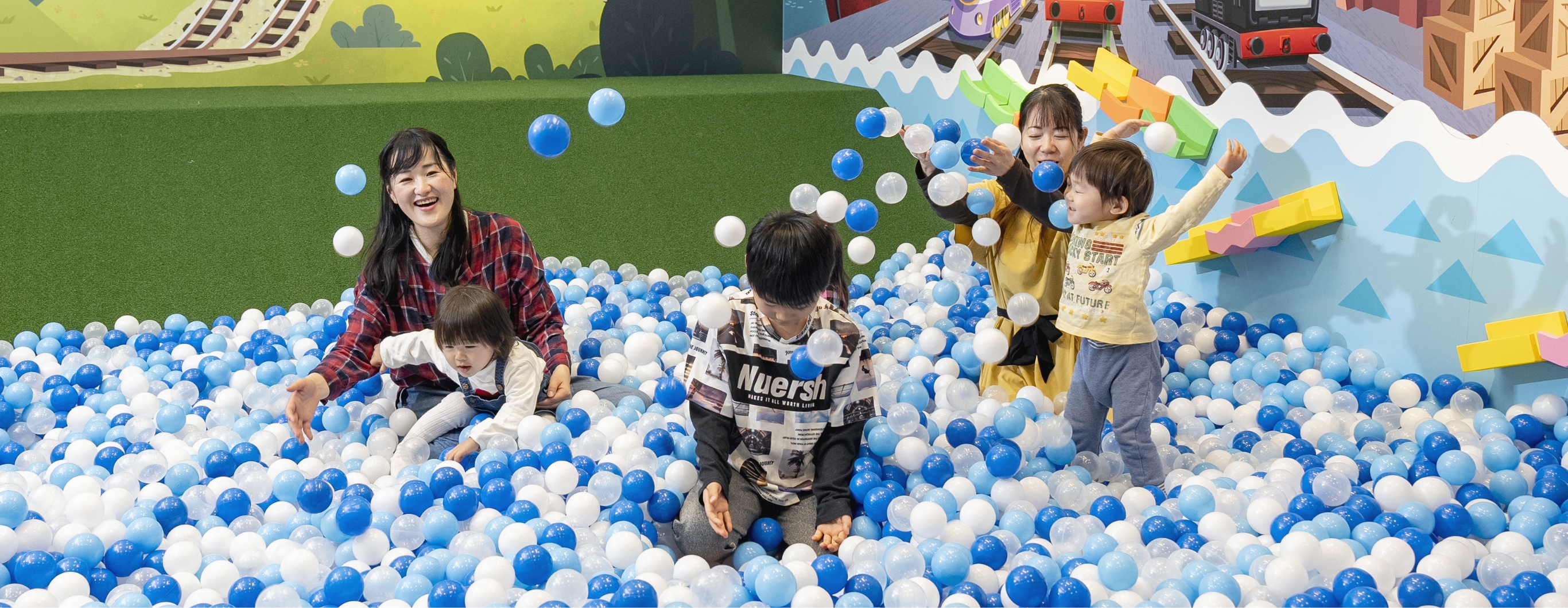 トーマスステーションいけぶくろ メインビジュアル_2