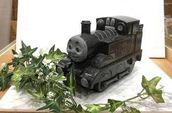 トーマスのスタチュー特別展示中!